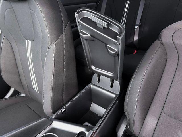 Hyundai Elantra  2026