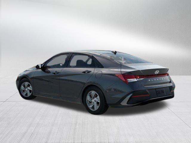 Hyundai Elantra  2026