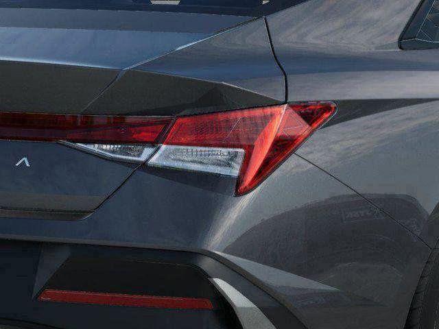 Hyundai Elantra  2026