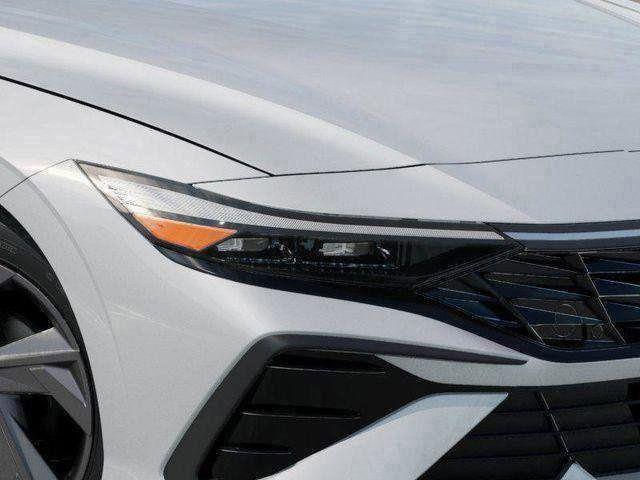 Hyundai Elantra  2026