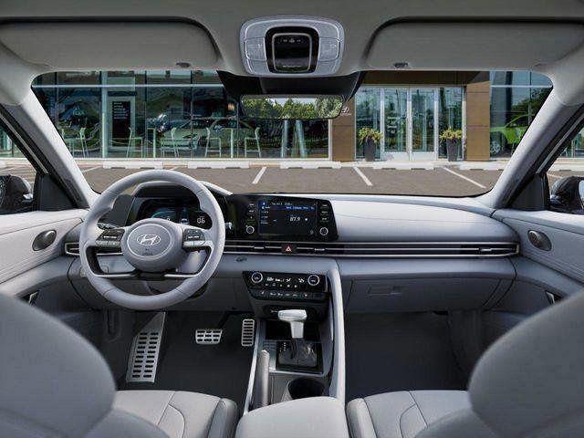 Hyundai Elantra  2026