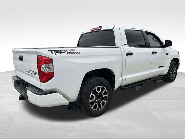 Toyota Tundra  2021
