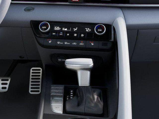 Hyundai Elantra  2026