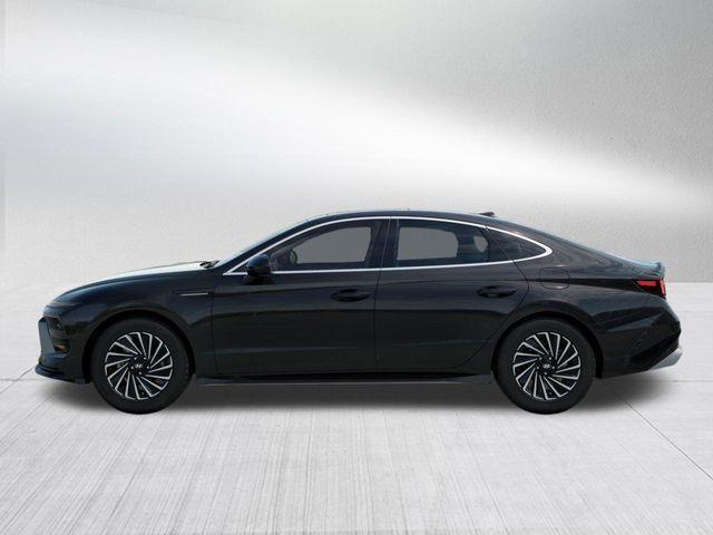 Hyundai Sonata Hybrid  2026