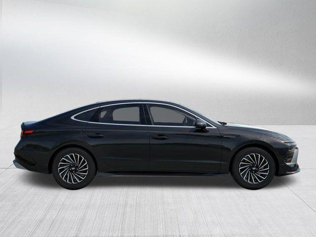 Hyundai Sonata Hybrid  2026