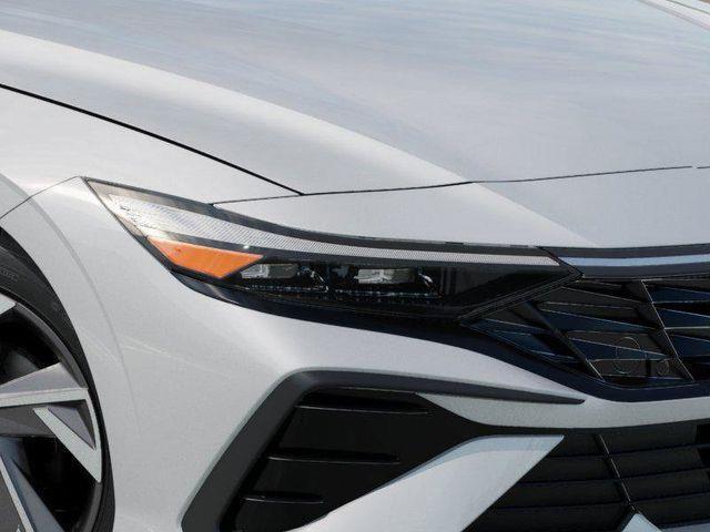 Hyundai Elantra  2026