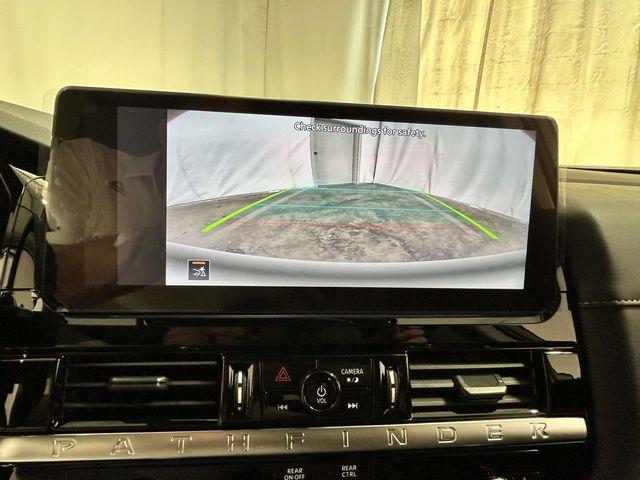 Nissan Pathfinder  2026