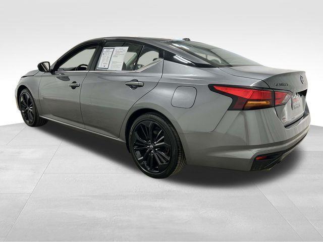 Nissan Altima  2024