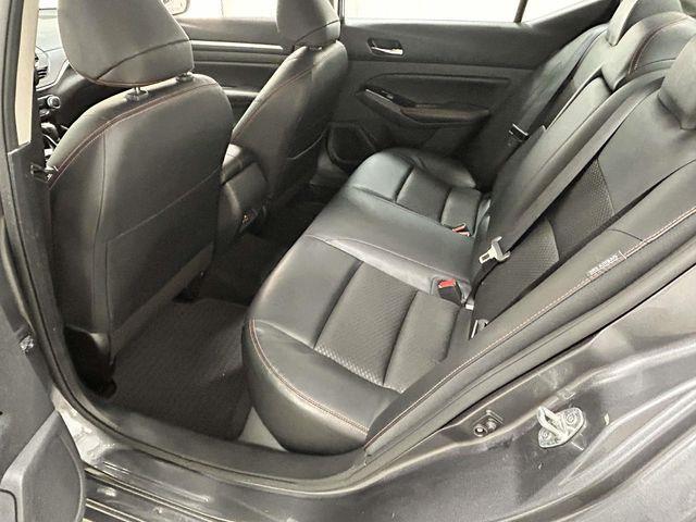 Nissan Altima  2024