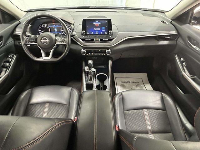 Nissan Altima  2024