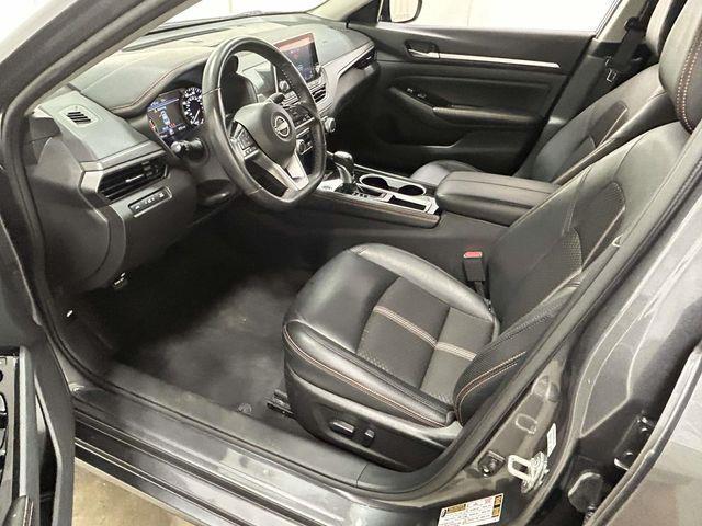 Nissan Altima  2024
