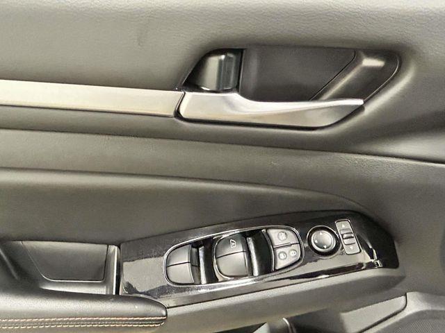 Nissan Altima  2024