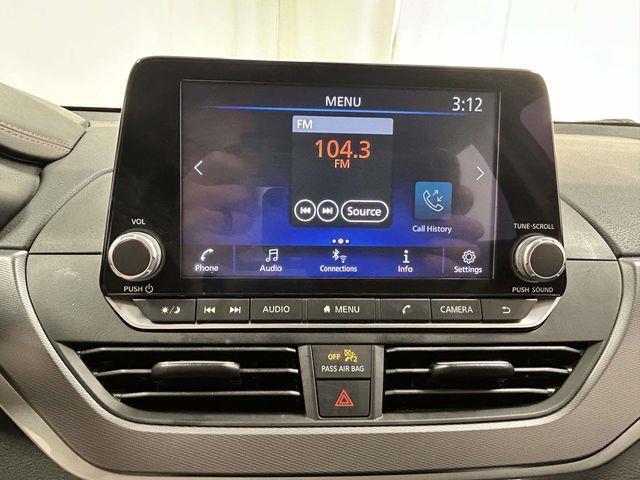 Nissan Altima  2024