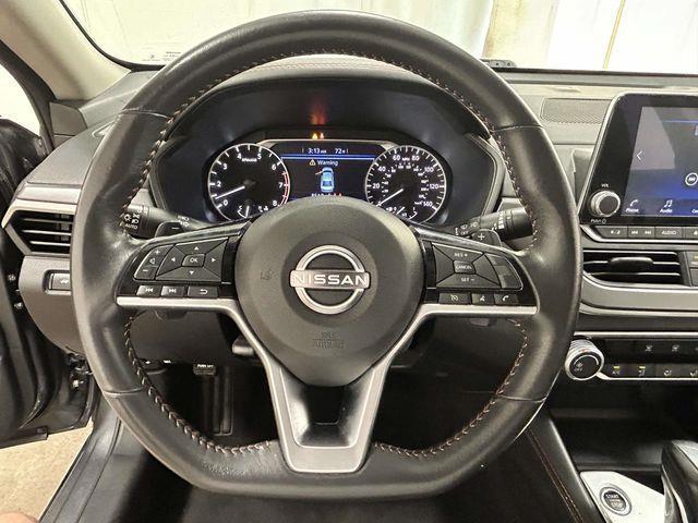 Nissan Altima  2024