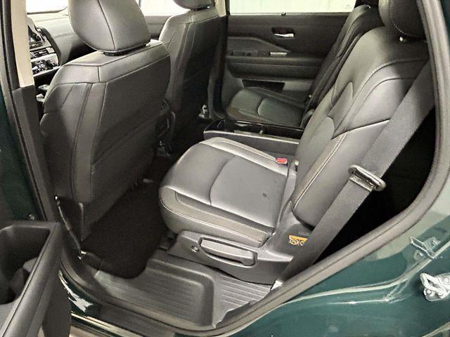 Nissan Pathfinder  2025