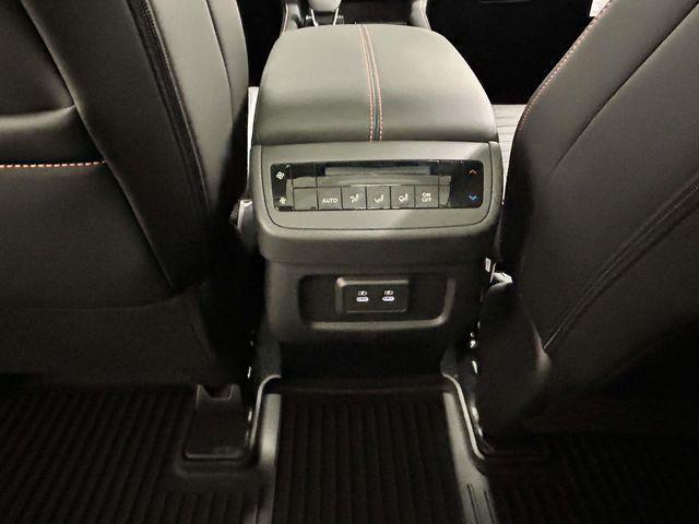 Nissan Pathfinder  2026