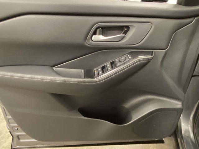 Nissan Rogue  2026