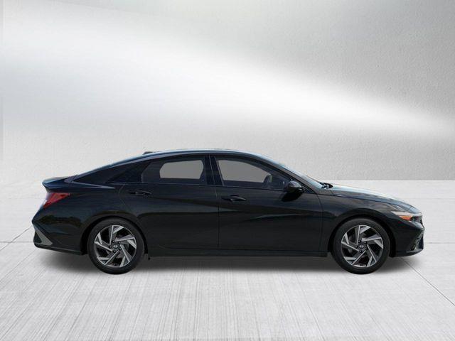 Hyundai Elantra  2026