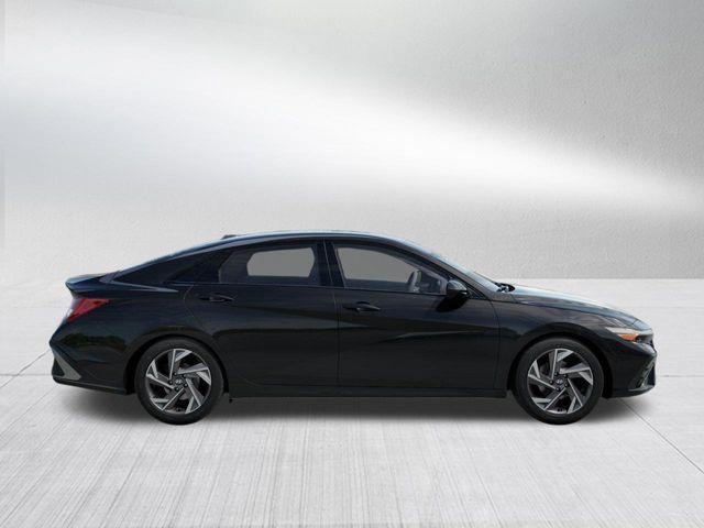 Hyundai Elantra  2026