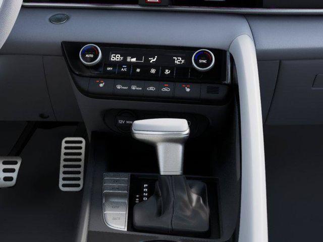 Hyundai Elantra  2026