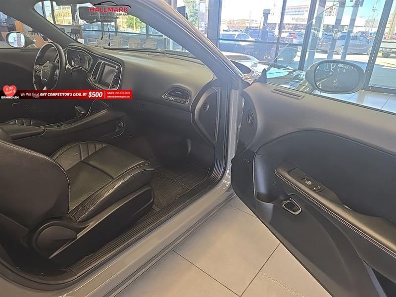 Dodge Challenger  2017