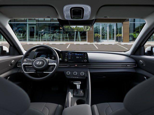 Hyundai Elantra  2026