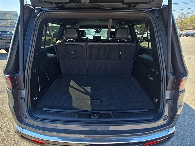 Jeep Wagoneer L  2023