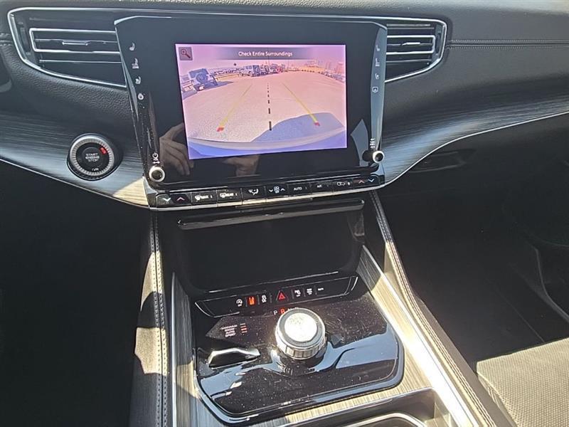 Jeep Wagoneer L  2023