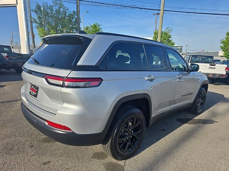 Jeep Grand Cherokee  2026