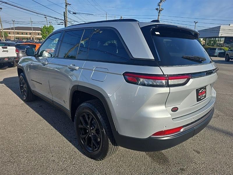 Jeep Grand Cherokee  2026