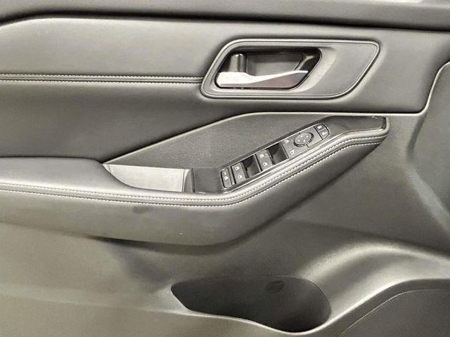 Nissan Rogue  2026