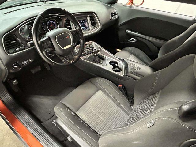 Dodge Challenger  2021