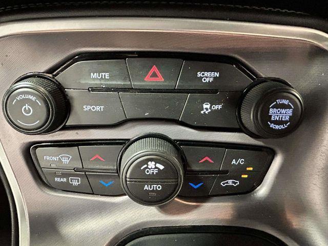 Dodge Challenger  2021