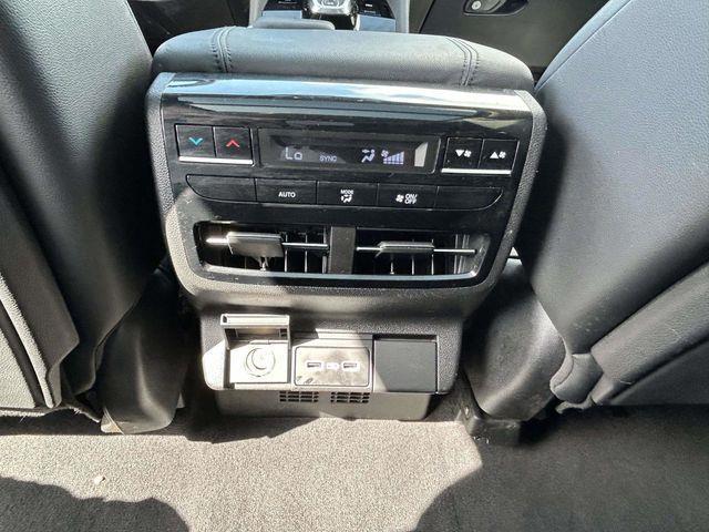 Acura MDX  2023