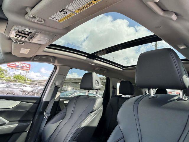 Acura MDX  2023