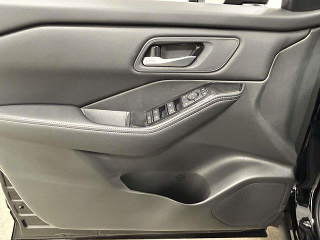 Nissan Rogue  2026