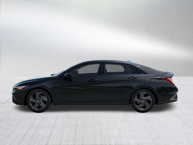 Hyundai Elantra  2026