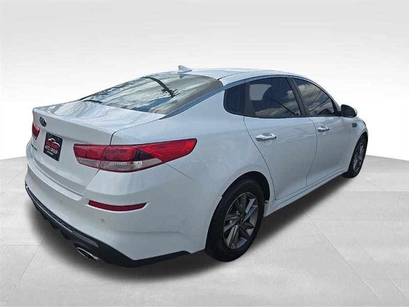 Kia Optima  2020