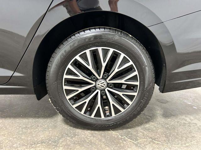 Volkswagen Jetta  2021