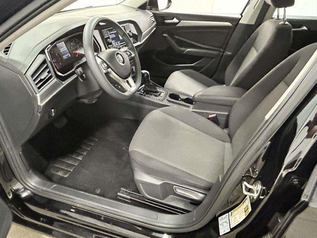 Volkswagen Jetta  2021