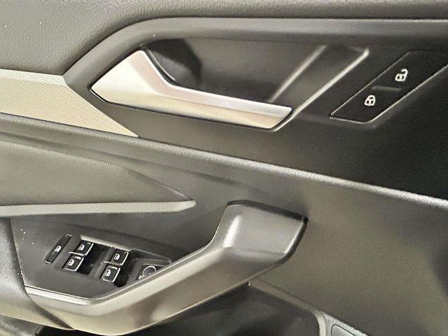 Volkswagen Jetta  2021