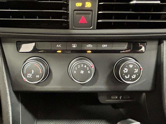 Volkswagen Jetta  2021