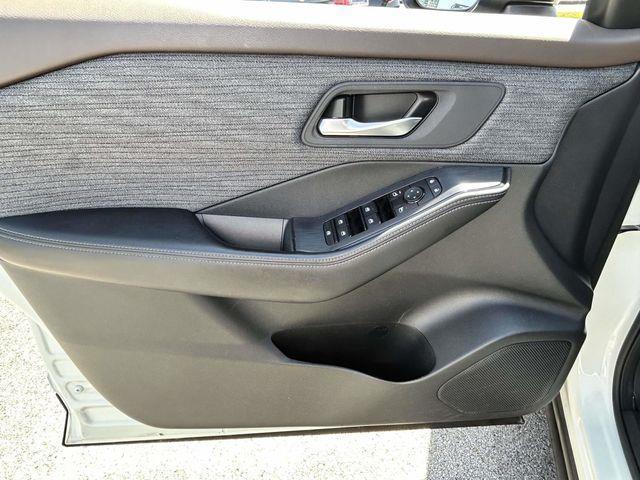 Nissan Rogue  2023