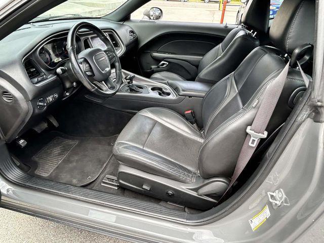 Dodge Challenger  2019