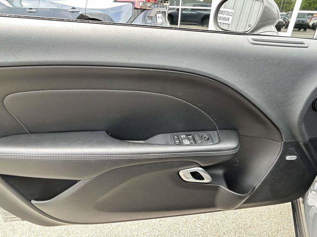 Dodge Challenger  2019