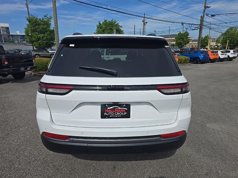 Jeep Grand Cherokee  2026