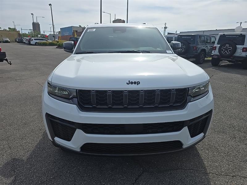 Jeep Grand Cherokee  2026