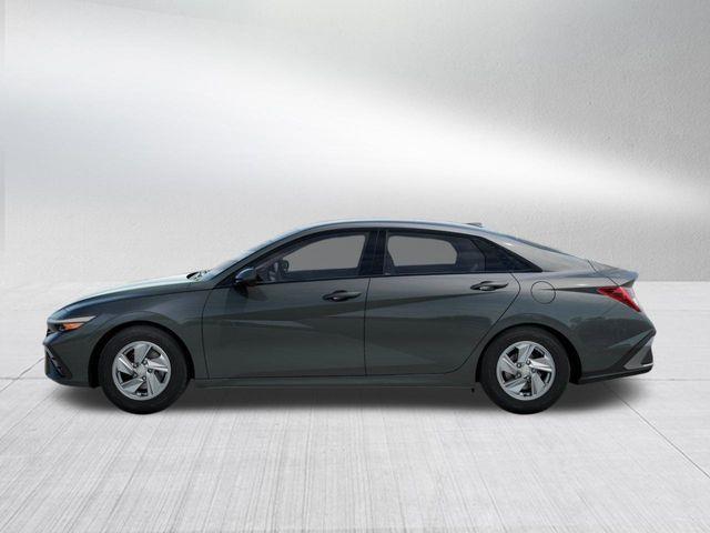 Hyundai Elantra  2026