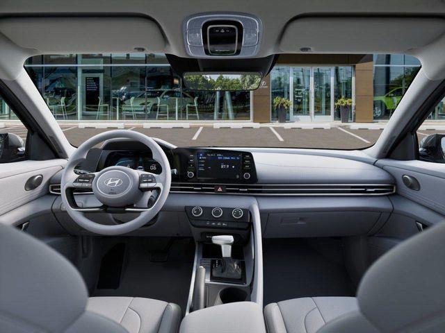 Hyundai Elantra  2026