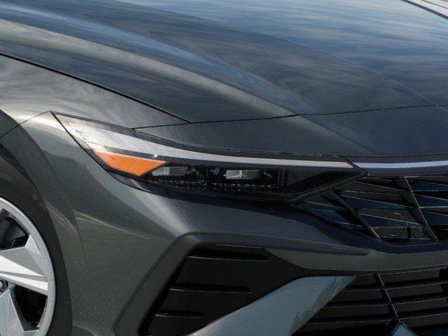 Hyundai Elantra  2026